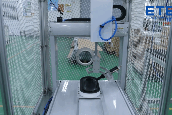 Effective Glue Applicator Solution With 4-Axis Glue Machine