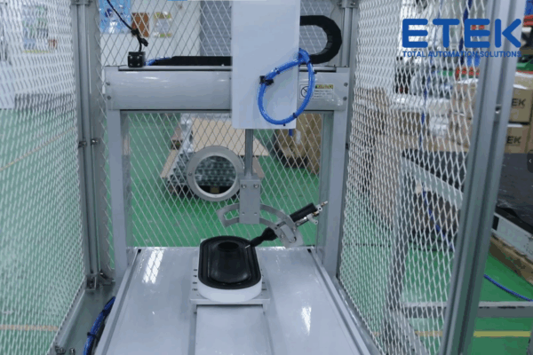 Effective Glue Applicator Solution With 4-Axis Glue Machine
